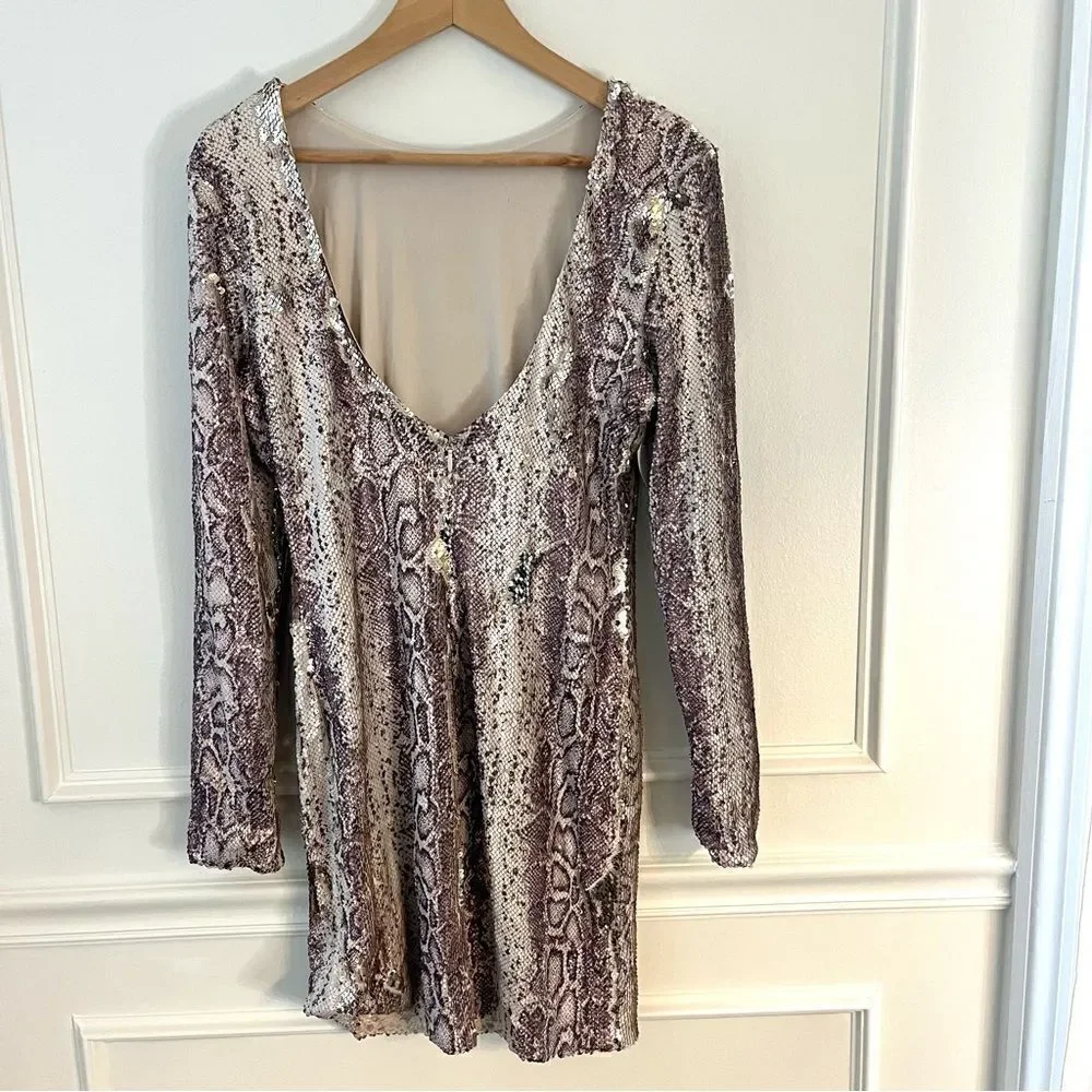 Dress The Population Long Sleeve Sequin Stretch Dress in Python, Size Large, NWT